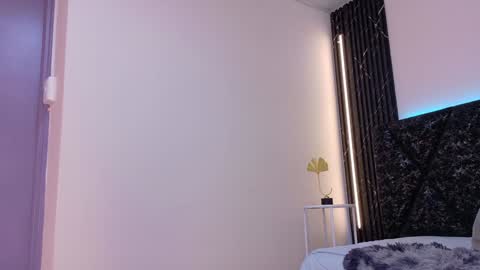 Snapshot of niky_smit chatting on 01/08/25, 02:46 NIKY SMIT online show from 01/08/25, 02:46