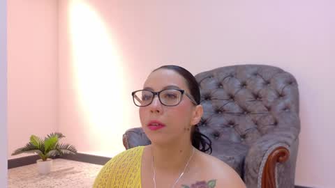 Snapshot of niky_smit chatting on 01/14/25, 11:31 NIKY SMIT online show from 01/14/25, 11:31