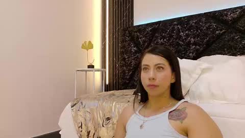 Snapshot of niky_smit chatting on 03/03/25, 02:48 NIKY SMIT online show from 03/03/25, 02:48