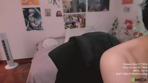 Nikylaine online show from 10/14/25, 04:30