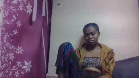 nilah online show from 10/13/25, 12:05