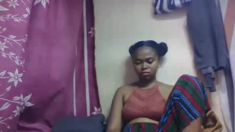 nilah online show from 11/16/25, 02:44