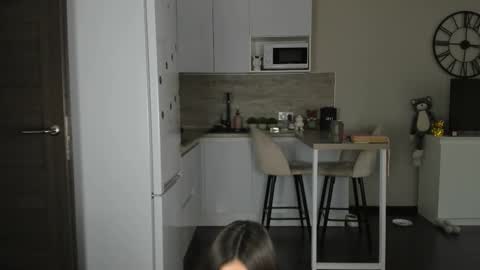 Snapshot of nilliluv chatting on 10/21/25, 08:26 Bella online show from 10/21/25, 08:26