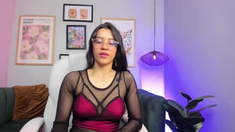 Nina online show from 02/06/25, 09:06