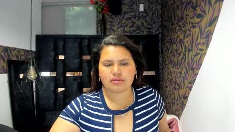 NINA SKY online show from 11/11/25, 12:05