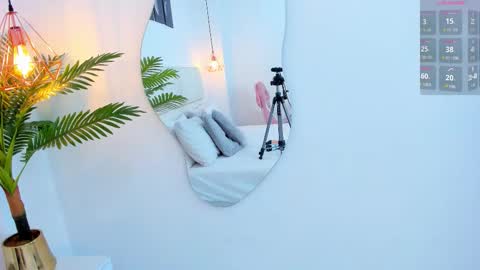 Nina online show from 10/18/25, 05:57