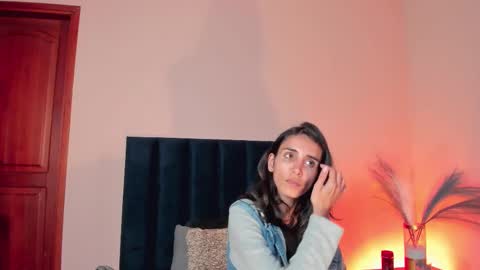 Nina online show from 10/24/25, 06:37