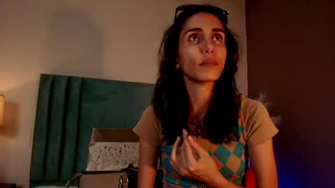 Nina online show from 10/28/25, 06:10