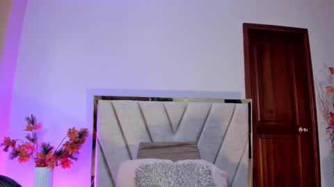 Nina online show from 11/13/25, 06:18