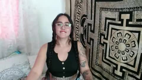 N I N A online show from 10/22/25, 05:13