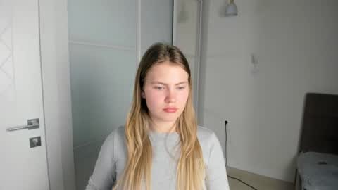 ninarihh online show from 02/27/25, 06:09