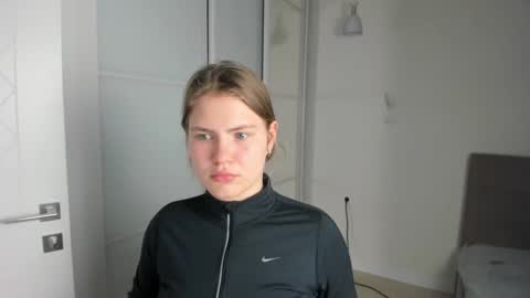 ninarihh online show from 03/01/25, 04:00