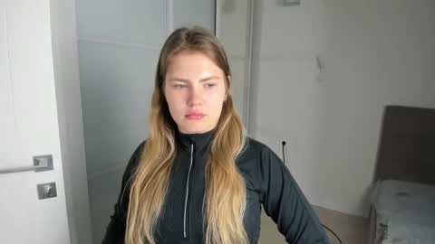 ninarihh online show from 03/02/25, 07:32