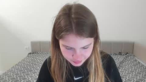 ninarihh online show from 03/11/25, 12:17