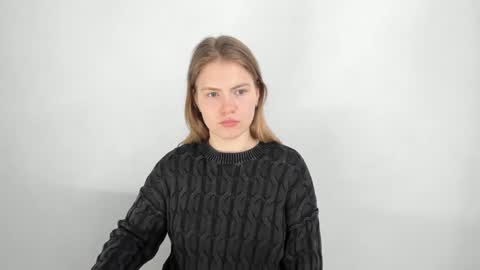 ninarihh online show from 03/12/25, 09:44