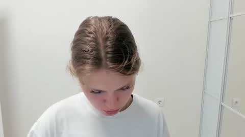 ninarihh online show from 09/11/25, 11:54