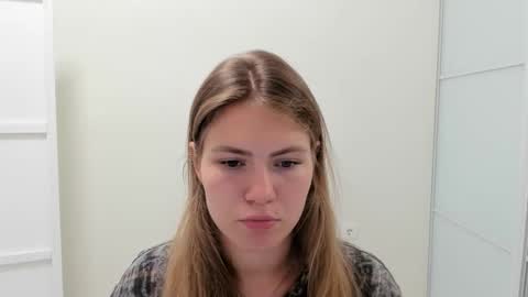 ninarihh online show from 09/17/25, 09:55