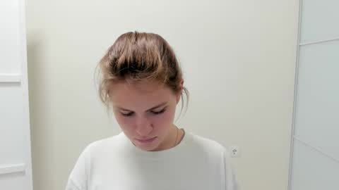 ninarihh online show from 09/20/25, 09:43