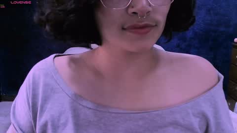 Snapshot of ninayellow chatting on 01/03/25, 01:03 Nina online show from 01/03/25, 01:03