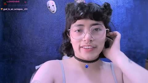 Snapshot of ninayellow chatting on 02/27/25, 04:43 Nina online show from 02/27/25, 04:43