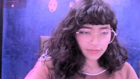 Snapshot of ninayellow chatting on 10/01/25, 04:02 Nina online show from 10/01/25, 04:02