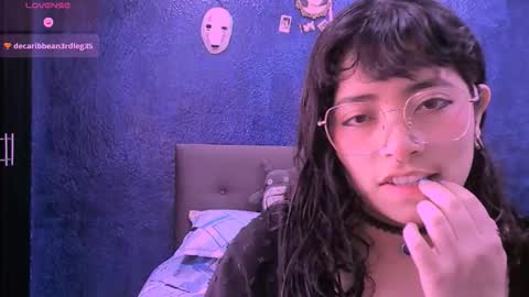 Snapshot of ninayellow chatting on 10/04/25, 04:27 Nina online show from 10/04/25, 04:27