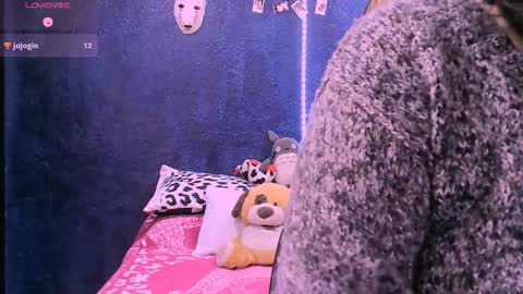 Snapshot of ninayellow chatting on 12/02/25, 02:01 Nina online show from 12/02/25, 02:01