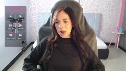 Snapshot of ninfa_ch chatting on 12/19/24, 11:29 Ninfa  online show from 12/19/24, 11:29