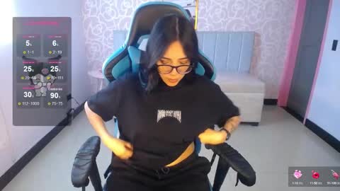 Snapshot of ninfa_ch chatting on 02/25/25, 11:19 Ninfa  online show from 02/25/25, 11:19