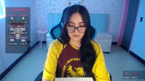 Snapshot of ninfa_ch chatting on 02/27/25, 04:43 Ninfa  online show from 02/27/25, 04:43