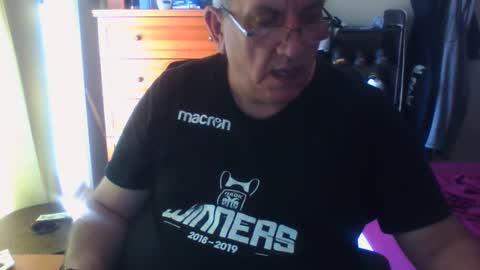 Snapshot of nionios67 chatting on 10/01/25, 04:02 Dennis online show from 10/01/25, 04:02