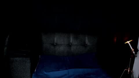 Snapshot of nipsfetich chatting on 01/05/25, 03:53 Steven online show from 01/05/25, 03:53