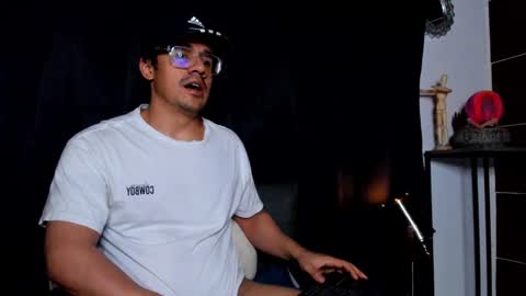 Snapshot of nipsfetich chatting on 01/20/25, 07:04 Steven online show from 01/20/25, 07:04