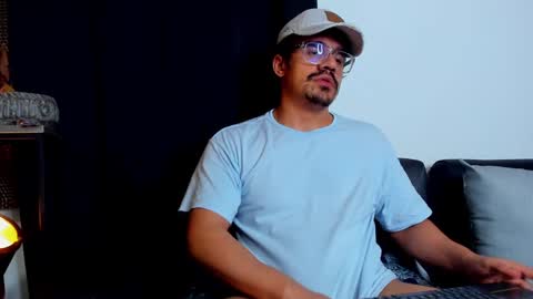 Snapshot of nipsfetich chatting on 02/08/25, 06:33 Steven online show from 02/08/25, 06:33