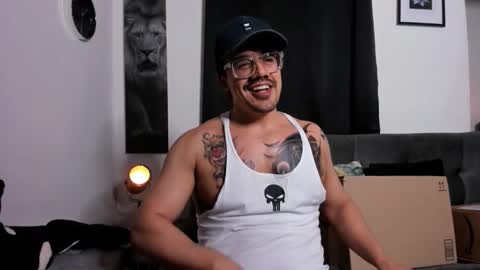 Snapshot of nipsfetich chatting on 11/14/25, 03:27 Steven online show from 11/14/25, 03:27