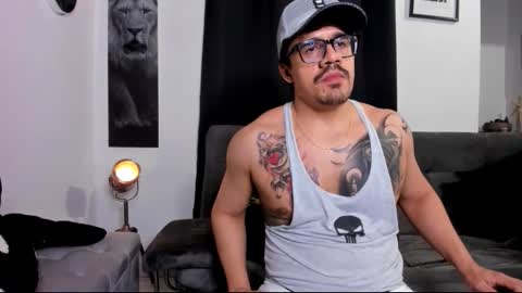 Snapshot of nipsfetich chatting on 11/20/25, 02:56 Steven online show from 11/20/25, 02:56