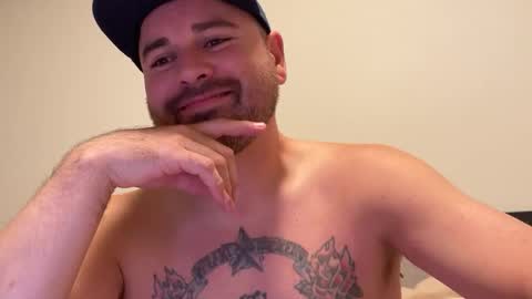 Snapshot of njerseydude82 chatting on 10/16/25, 08:59 Jason online show from 10/16/25, 08:59