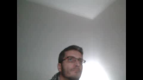 Snapshot of nmcandeias chatting on 02/08/25, 01:11 Nuno online show from 02/08/25, 01:11