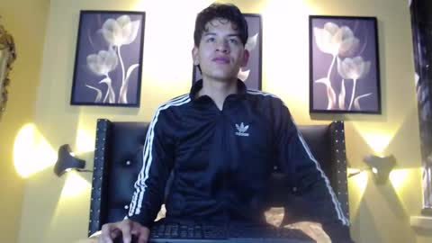 noa11_ online show from 11/04/25, 04:28