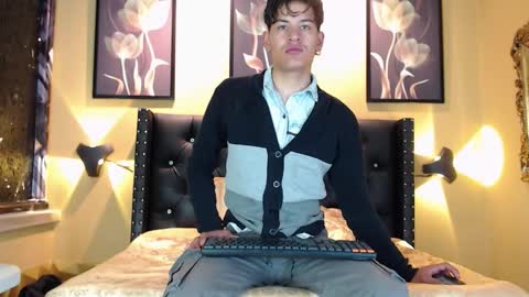 noa11_ online show from 11/06/25, 01:23