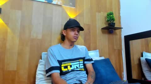 Snapshot of noah_blake0 chatting on 09/19/25, 02:35 Noah Blake online show from 09/19/25, 02:35