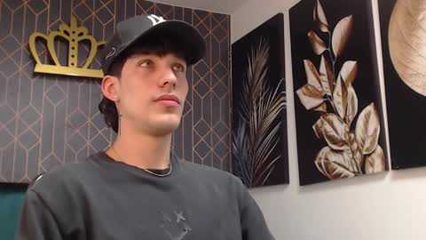 Snapshot of noah_brigth chatting on 03/08/25, 01:17 Noah Brigth online show from 03/08/25, 01:17