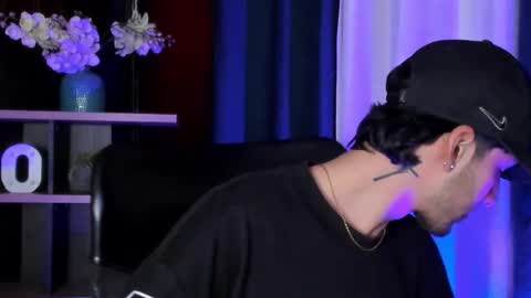 Snapshot of noah_brigth chatting on 10/23/25, 09:46 Noah Brigth online show from 10/23/25, 09:46