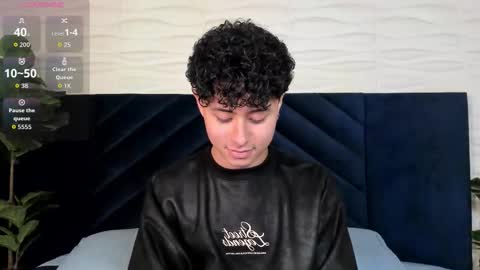 noah_dupont_ online show from 10/15/25, 07:36