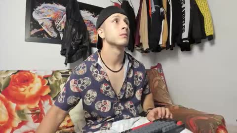 Noah online show from 11/19/25, 08:42