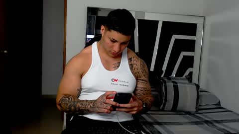 Snapshot of noah_harris01 chatting on 02/11/25, 01:10 Noah Harris01 online show from 02/11/25, 01:10