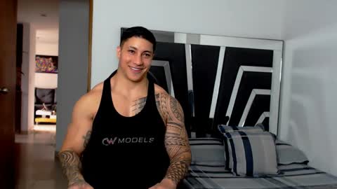 Snapshot of noah_harris01 chatting on 02/11/25, 04:02 Noah Harris01 online show from 02/11/25, 04:02