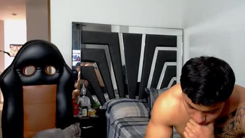 Noah Harris01 online show from 11/13/25, 02:16