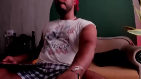 Snapshot of noah_jones__ chatting on 01/25/25, 10:18 Noah online show from 01/25/25, 10:18