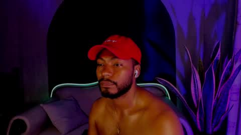 Snapshot of noah_jones__ chatting on 03/12/25, 02:09 Noah online show from 03/12/25, 02:09